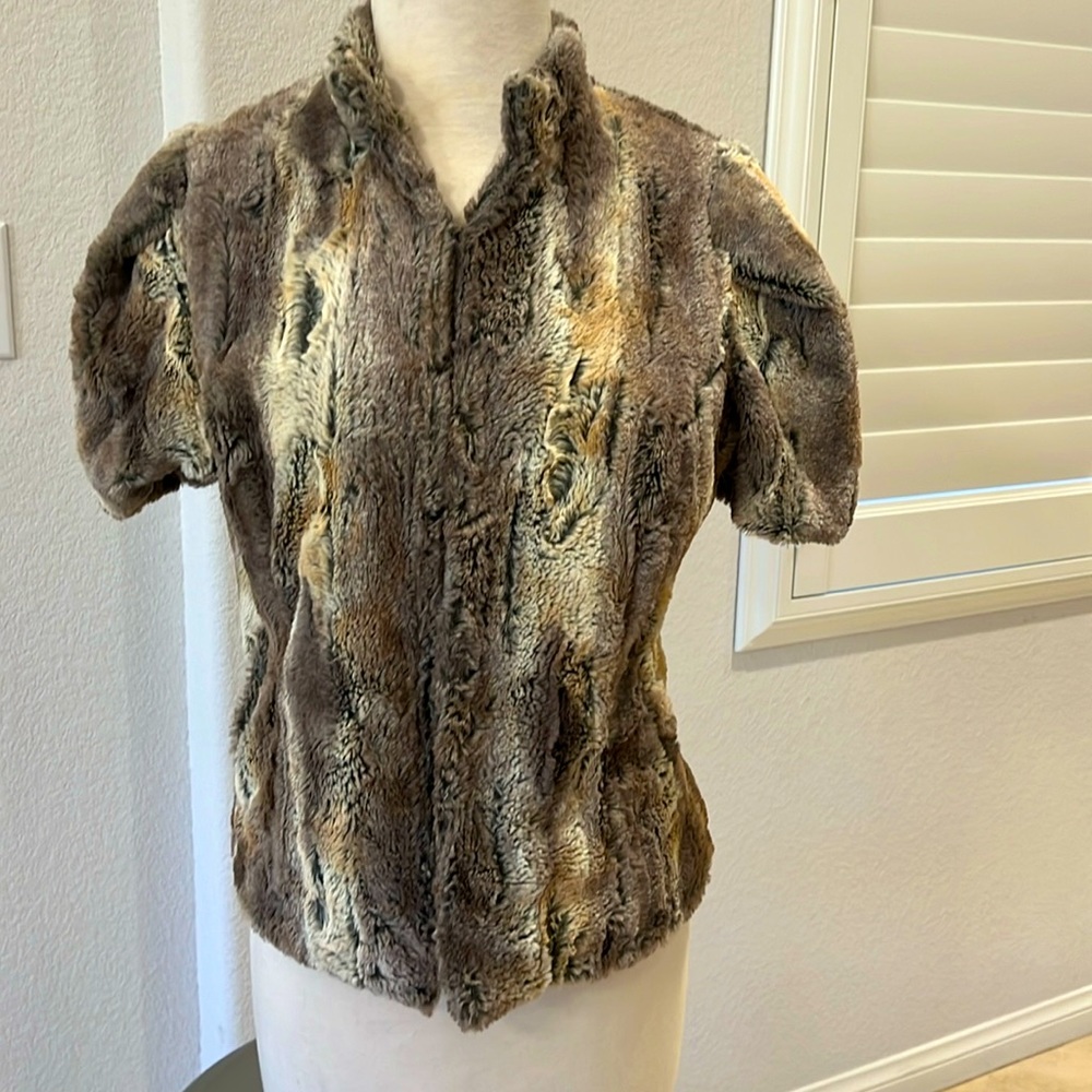 Eccoci faux fur cute little jacket